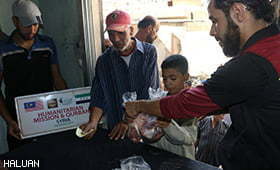 HALUAN Agih Daging Korban Kepada 780 Keluarga di Gaza & Syria